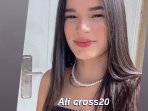 Ali_cross20