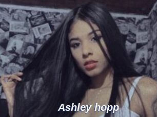 Ashley_hopp