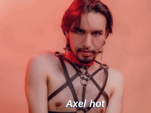 Axel_hot