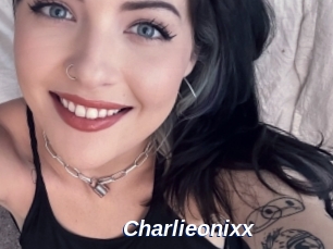 Charlieonixx