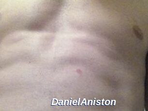 Daniel_Aniston