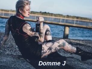 Domme_J
