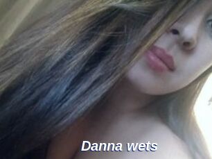 Danna_wets