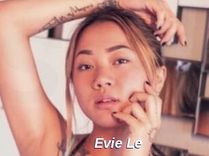 Evie_Le