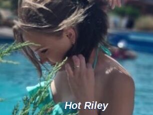 Hot_Riley