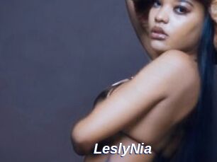 LeslyNia