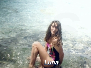 Luna_Taylor