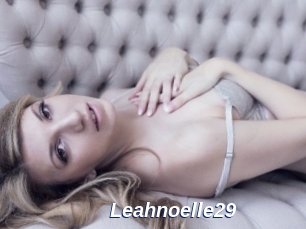 Leahnoelle29