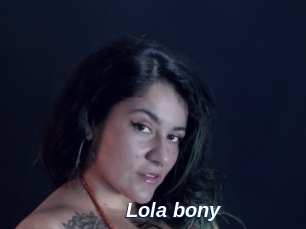 Lola_bony