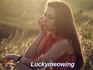 Luckymeowing