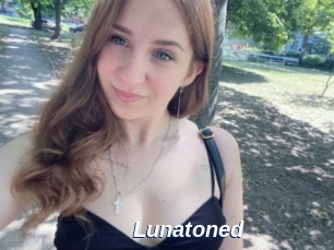 Lunatoned