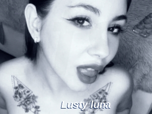 Lusty_luna
