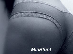 MiaBlunt