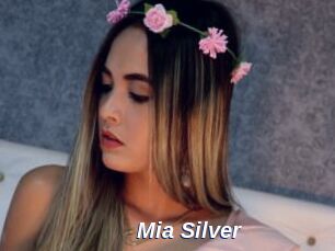 Mia_Silver