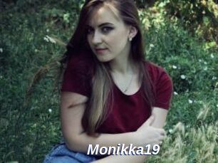 Monikka19