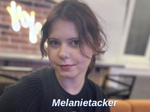 Melanietacker