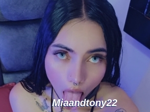 Miaandtony22