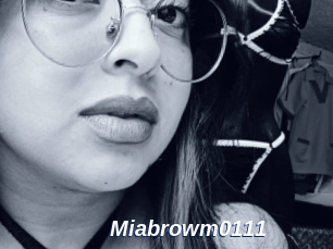 Miabrowm0111