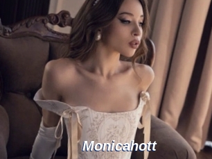 Monicahott