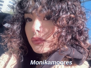 Monikamoores