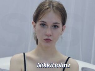 NikkiHolmz