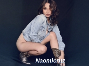 Naomicruz