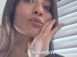 Niaawhite