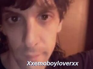 Xxemoboyloverxx